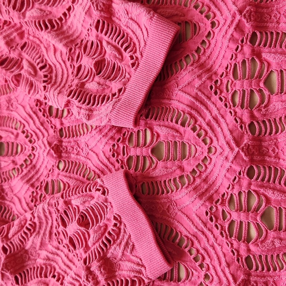 Bebe Lace Overlay Fitted Long Sleeve Dress Pink Cream M L - Picture 9 of 15